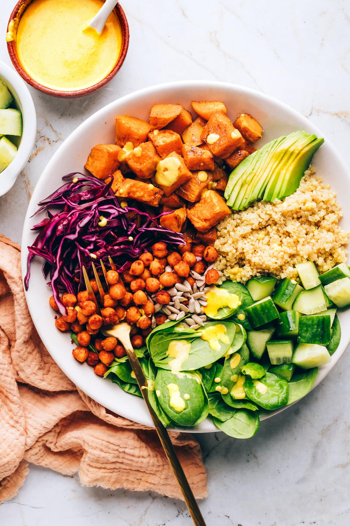 Salads & Bowls