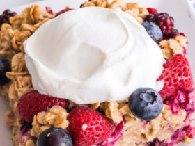 Baked Oatmeal with Berries