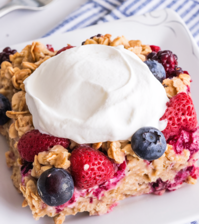 Baked Oatmeal with Berries